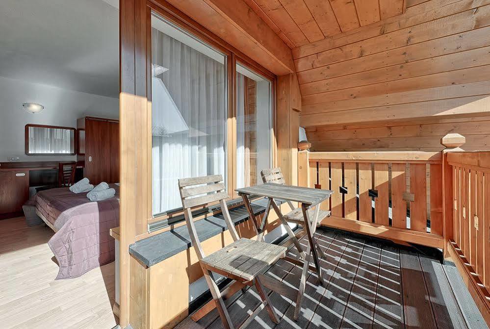 Aparthotel Delta Zakopane Ngoại thất bức ảnh